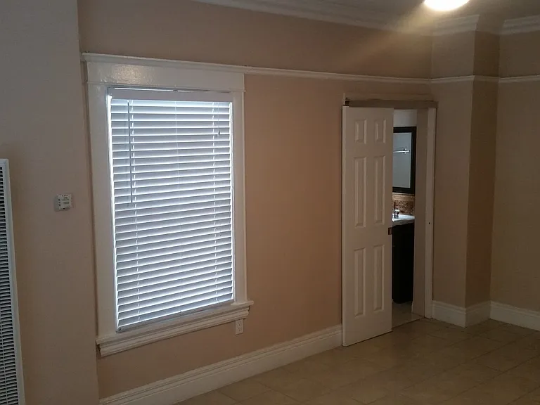 744 Pine Ave — Photo 4
