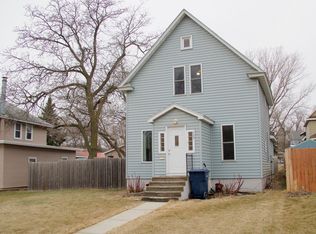 323 N Maple St, Watertown, SD 57201