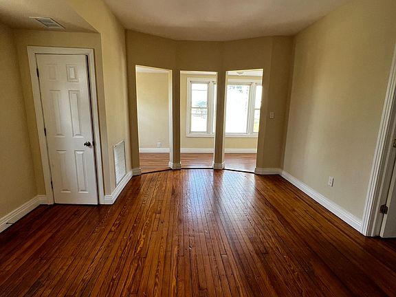 4th image of 292 Prescott St Floor 2
