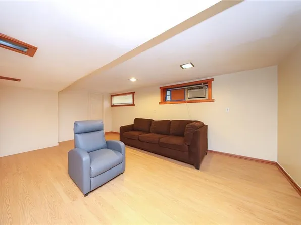 157 Exeter Street image 28 of 40