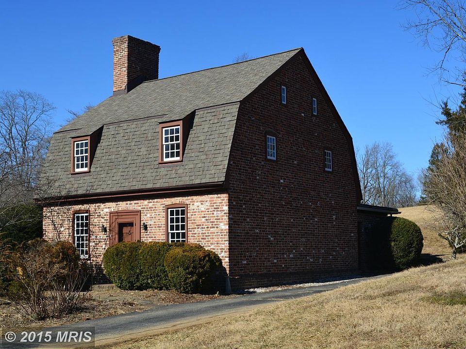 Exterior (Front)