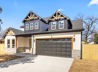 2513 Embrey Pl, Fort Worth, TX 76111