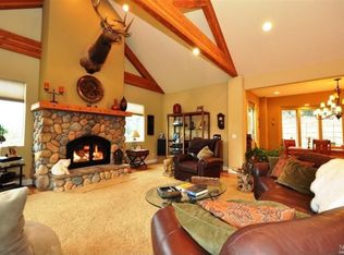552 Alexander Valley Rd, Healdsburg, CA 95448
