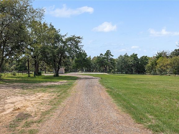 3rd image of 11509 S Hickory Loop