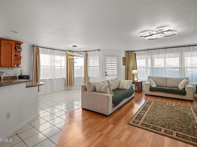 6205 La Posta Dr — Photo 10