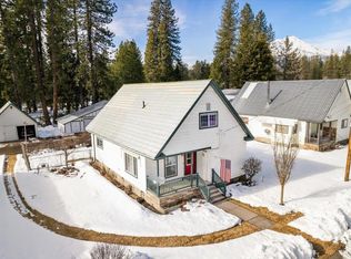 221 Shasta Ave, McCloud, CA