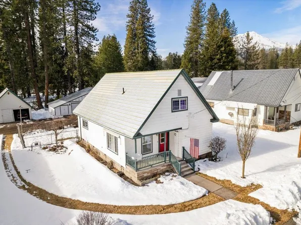 221 Shasta Ave, McCloud, CA 96057
