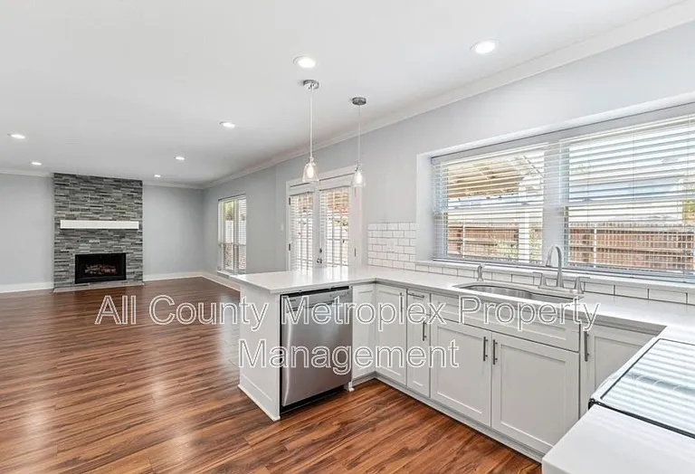 516 Arbor Oak Dr — Photo 4