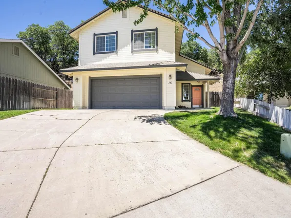 15 Opal Ct, Susanville, CA 96130