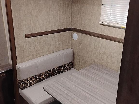 5th image of 907 N Roy Orbison Dr #Wd3-2019