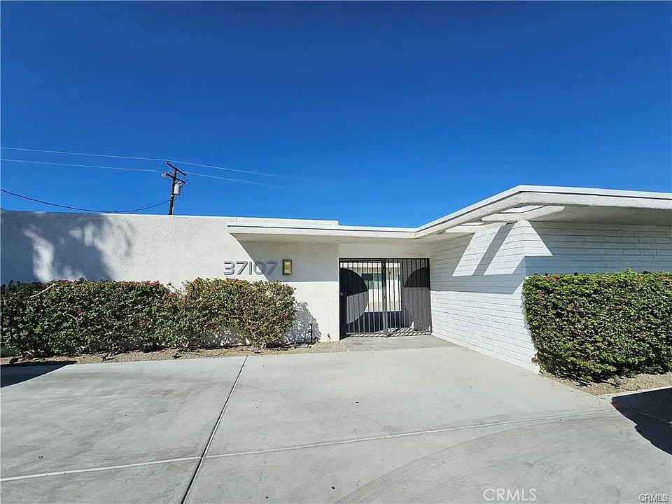 37107 Bankside Dr