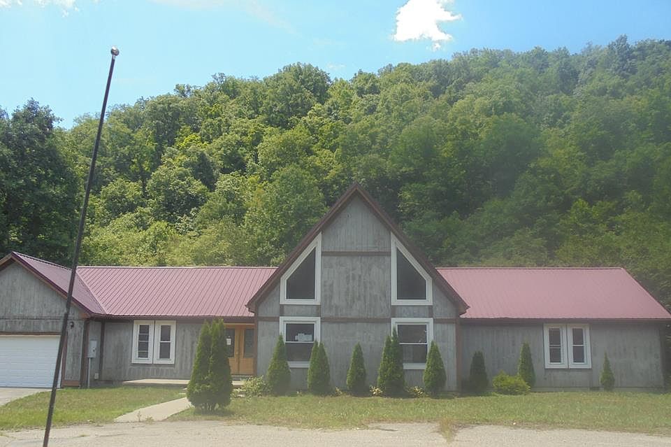1st image of 121 Eddy Dr