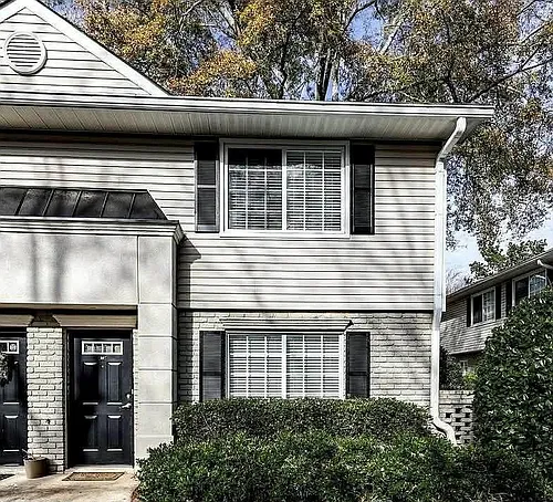 6940 Roswell Rd Photo 1