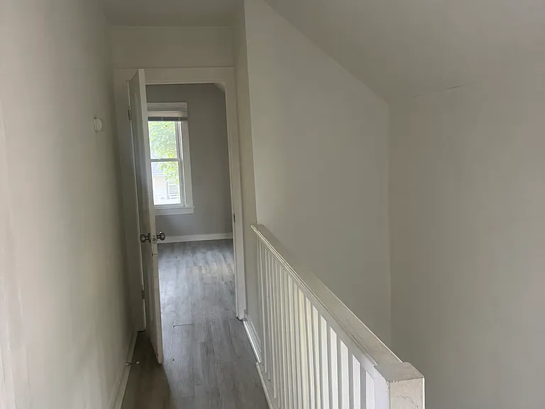 1302 Ogden Ave — Photo 31