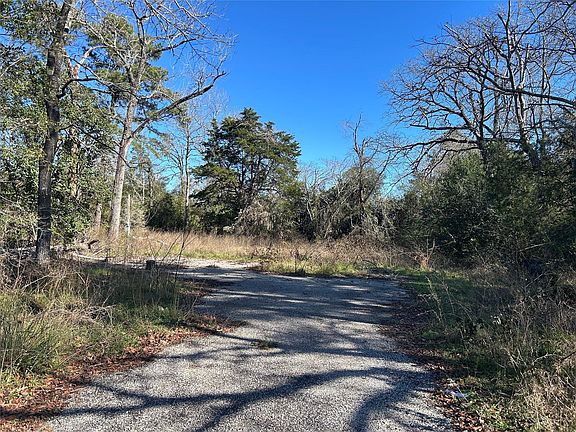 5th image of 14948 Colt Ln