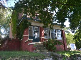 325 Grant Ave, Leechburg, PA