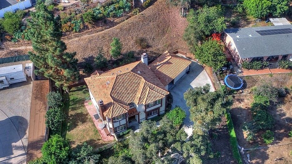 1st image of 1434 Alta Vista Dr
