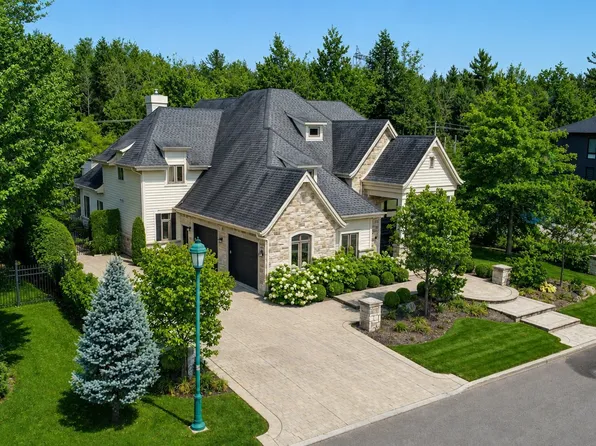 15 Rue Des Ducats, Blainville, QC J7C 5B5