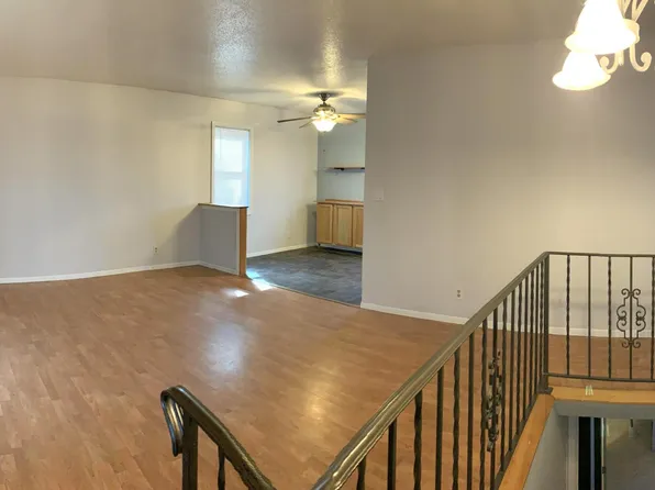 2609 W 55th St, Davenport, IA 52806