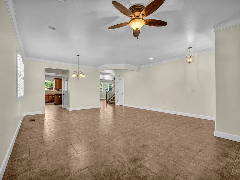 2425 Crooked Canyon Ct — Photo 18