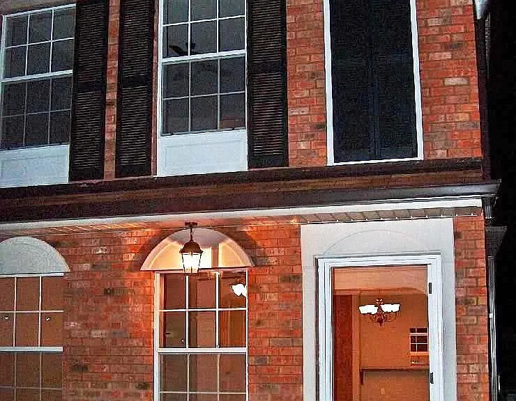 454 Vieux Carre — Photo 1