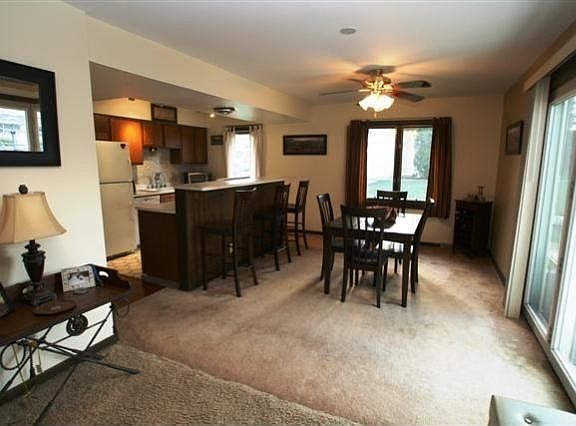 4th image of 5688 Williamsburg Way