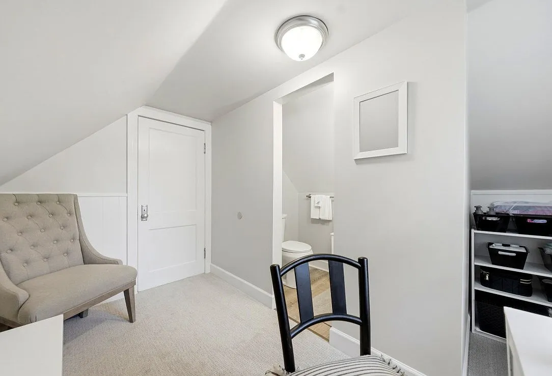 3 bed, 1.5 bath, 999 sqft, $5,000 — Photo 3