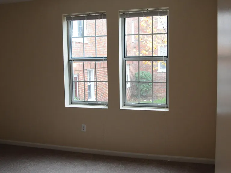 1813 N Rhodes St #4251 — Photo 9