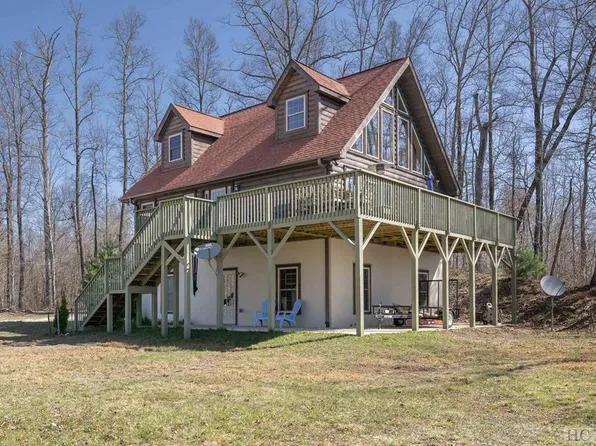 1477 North Robinson Creek Road, Glenville, NC 28736