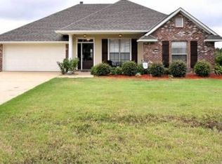 120 Pebble Beach Dr, Benton, LA 71006