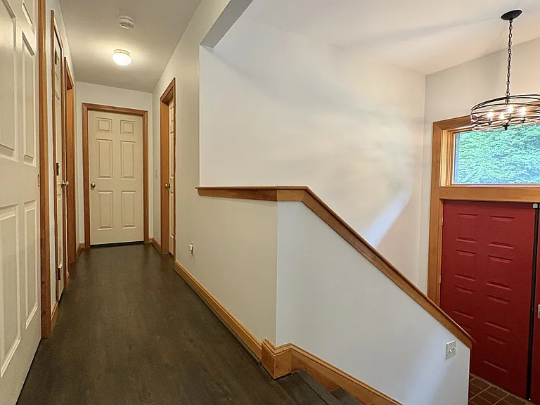 71 Summit Rd — Photo 3