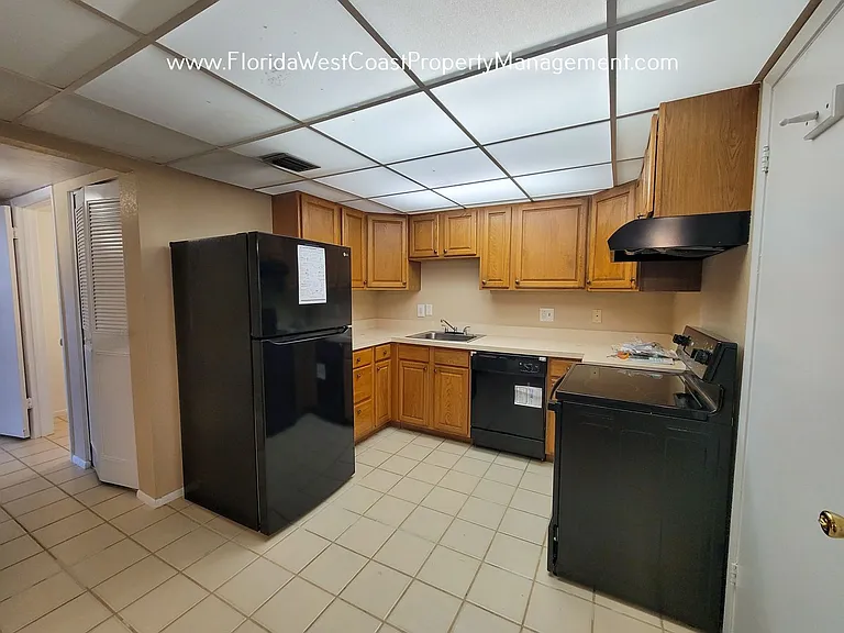221 Amherst Ave #106 — Photo 2