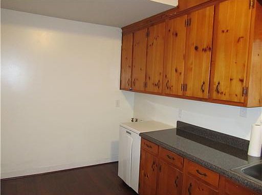 4th image of 73 Nelson Ave