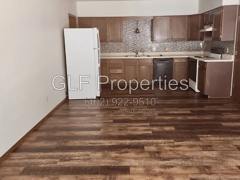 605 N 12th St #4 — Photo 2