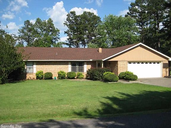 3rd image of 2604 Jerry Lee Dr