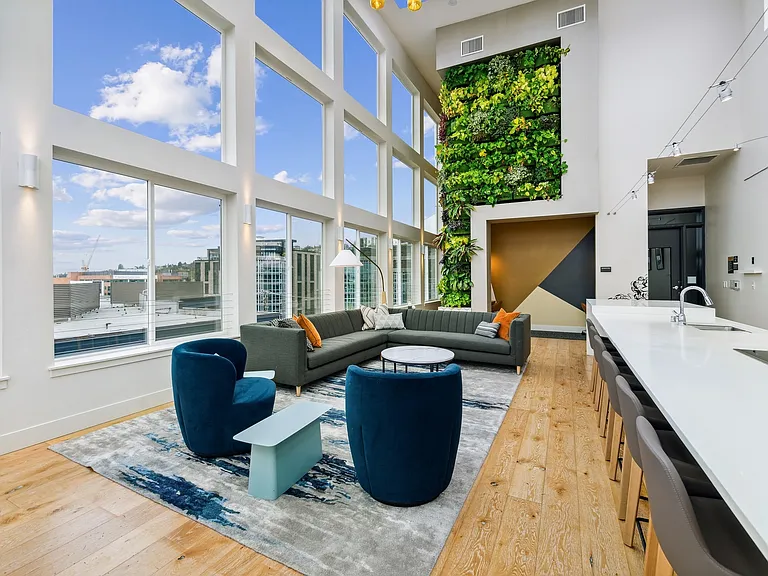 SouthLakeUnion_amenity_solarium
