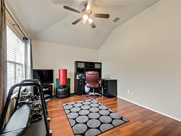 4th image of 6045 Horn Cap Dr