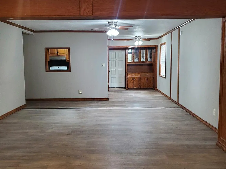 2608 N Hammond Ave — Photo 11