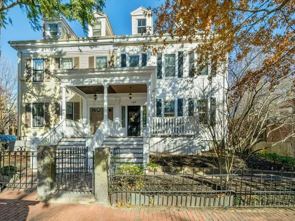 149-149A Bishop Allen Dr #A, Cambridge, MA 02139