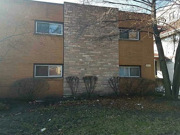 3rd image of 320 N Austin Blvd APT 1