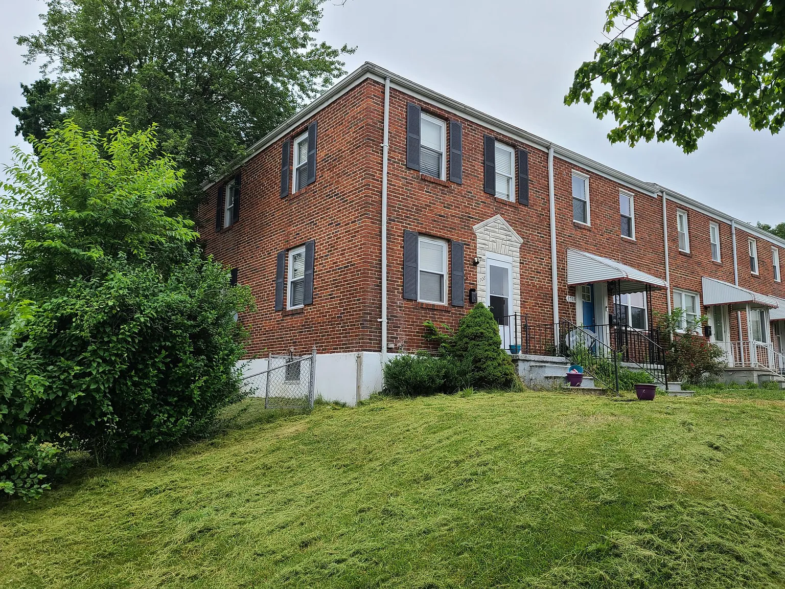 1708 Pin Oak Rd — Photo 1