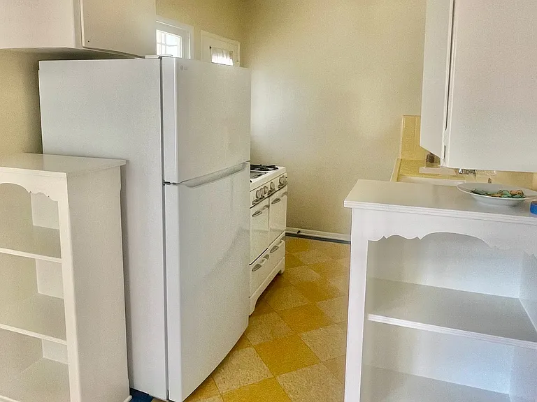 343 N Sierra Bonita Ave #343 — Photo 5