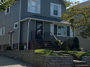 338 Clarke Ave, Staten Island, NY 10306