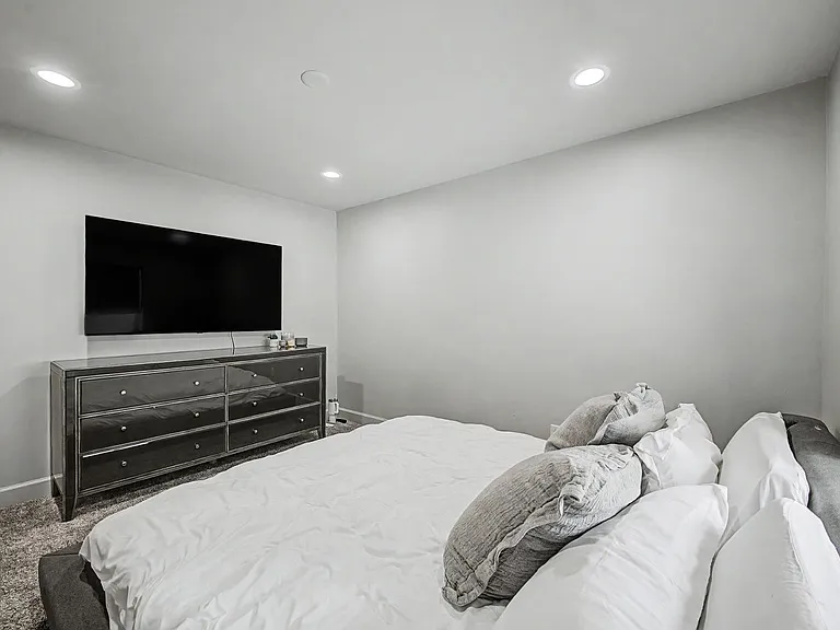 3414 N 44th Pl — Photo 35