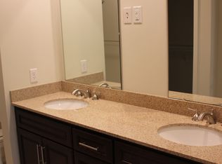 4001 W 105th St APT 311, Overland Park, KS 66207