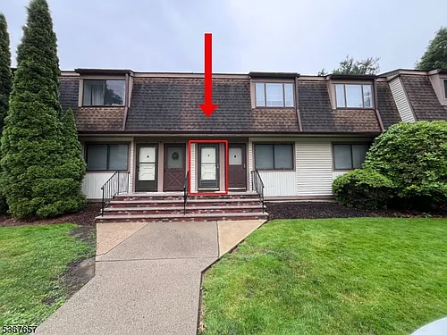 1919B Stonegate Ln Photo 1