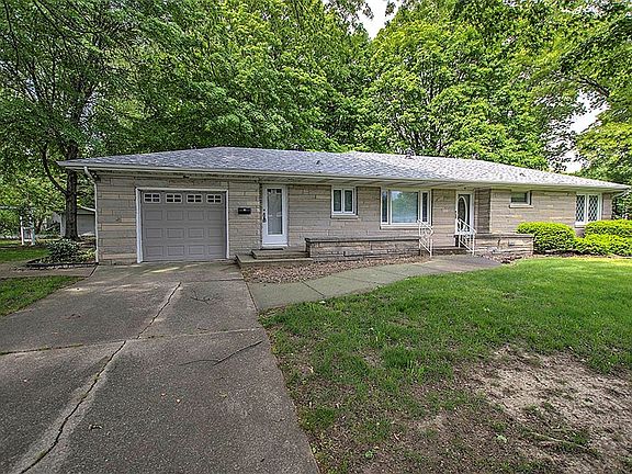 2nd image of 9 Parry Dr