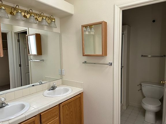 3rd image of 1479 Hussman Ave