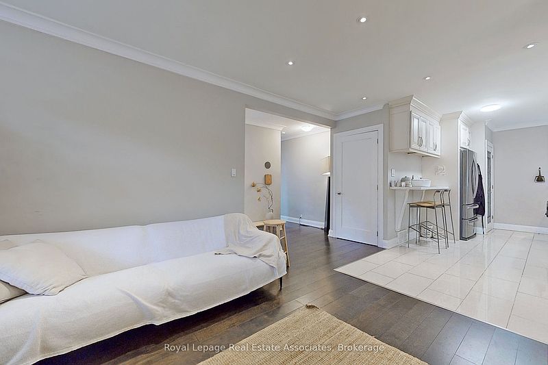 Burlington House for rent - 3 Bedrooms — photo 15