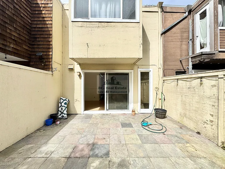 6 Topaz Way — Photo 34